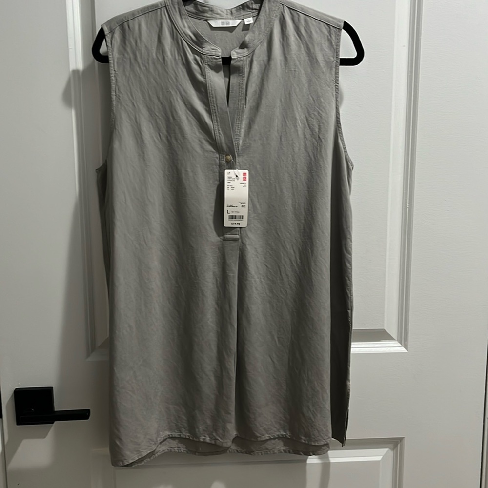 Uniqlo Sleeveless Top